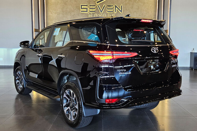 TOYOTA HILUX SW4 2.8 D-4D TURBO DIESEL DIAMOND 7L 4X4 AUTOMÁTICO 2026