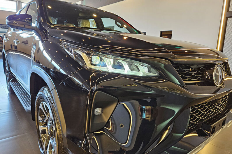 TOYOTA HILUX SW4 2.8 D-4D TURBO DIESEL DIAMOND 7L 4X4 AUTOMÁTICO 2026