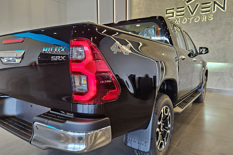 TOYOTA HILUX 2.8 D-4D TURBO DIESEL CD SRX 4X4 AUTOMÁTICO 2026