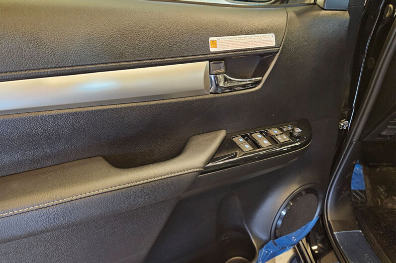 TOYOTA HILUX 2.8 D-4D TURBO DIESEL CD SRX 4X4 AUTOMÁTICO 2026