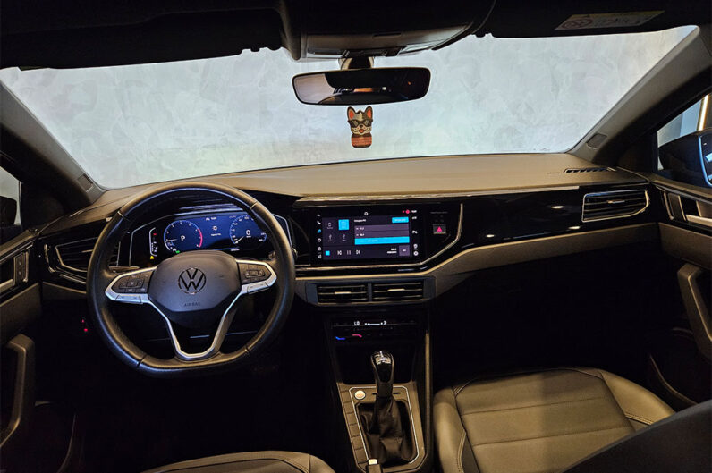 VOLKSWAGEN NIVUS 1.0 200 TSI TOTAL FLEX HIGHLINE AUTOMÁTICO 2023