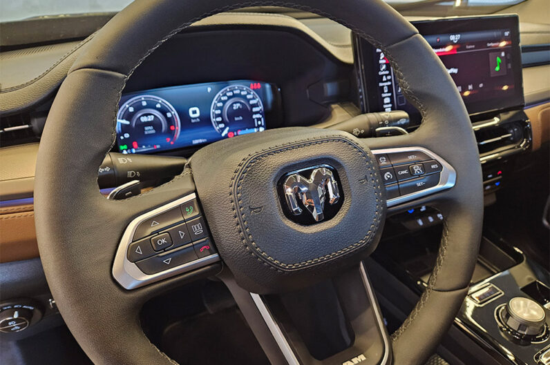 RAM RAMPAGE 2.0 HURRICANE 4 TURBO GASOLINA LARAMIE 4X4 AUTOMÁTICO 2024