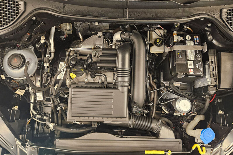 VOLKSWAGEN TAOS 1.4 250 TSI TOTAL FLEX COMFORTLINE AUTOMÁTICO 2023