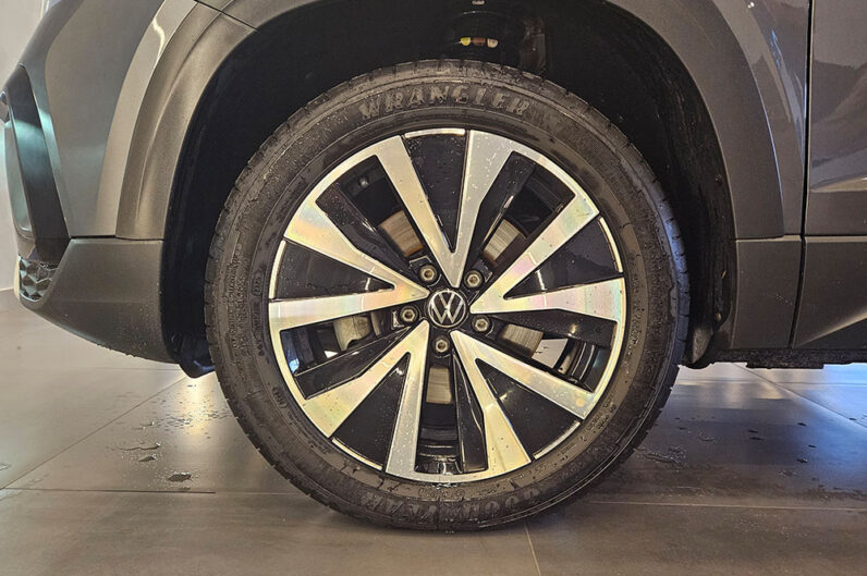 VOLKSWAGEN TAOS 1.4 250 TSI TOTAL FLEX COMFORTLINE AUTOMÁTICO 2023
