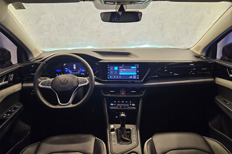 VOLKSWAGEN TAOS 1.4 250 TSI TOTAL FLEX COMFORTLINE AUTOMÁTICO 2023