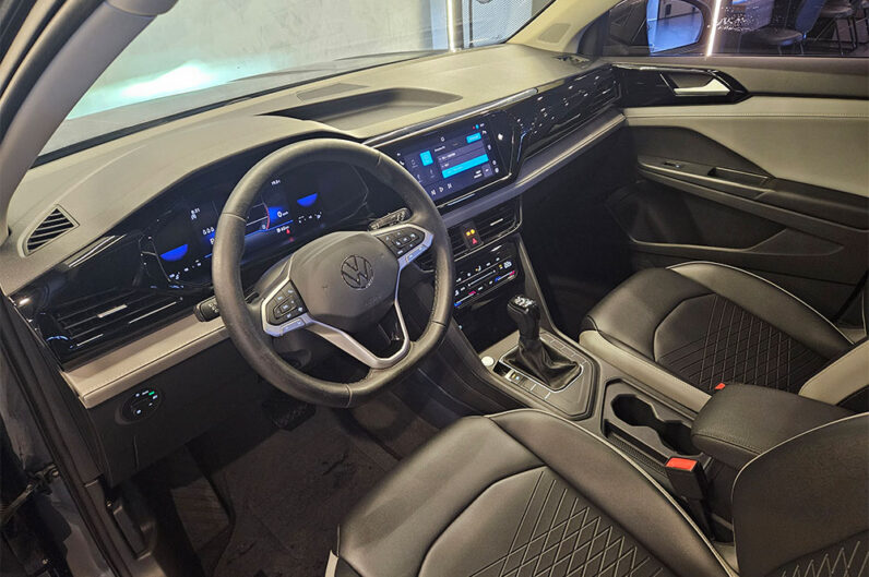 VOLKSWAGEN TAOS 1.4 250 TSI TOTAL FLEX COMFORTLINE AUTOMÁTICO 2023