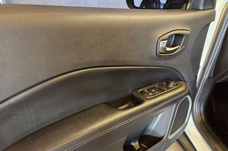 JEEP COMPASS 2.0 16V DIESEL LONGITUDE 4X4 AUTOMÁTICO 2021