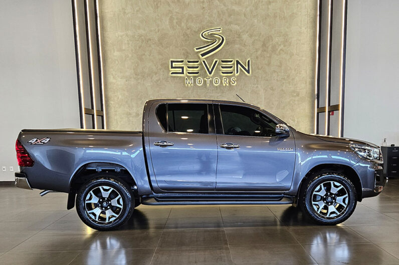 TOYOTA HILUX 2.8 SRX 4X4 CD 16V DIESEL 4P AUTOMÁTICO 2019