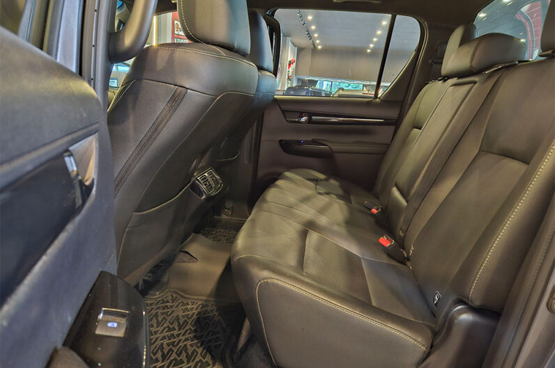 TOYOTA HILUX 2.8 SRX 4X4 CD 16V DIESEL 4P AUTOMÁTICO 2019