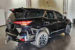 TOYOTA HILUX SW4 2.8 D-4D TURBO DIESEL DIAMOND 7L 4X4 AUTOMÁTICO 2025