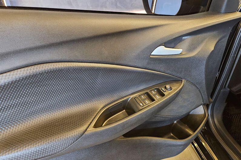 CHEVROLET ONIX 1.0 TURBO FLEX LT MANUAL 2024