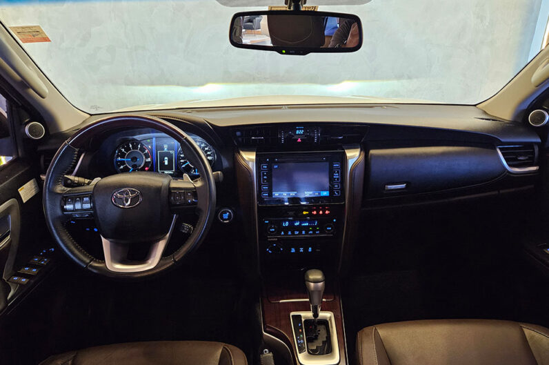 TOYOTA HILUX SW4 2.8 SRX 4X4 7 LUGARES 16V TURBO INTERCOOLER DIESEL 4P AUTOMÁTICO 2020