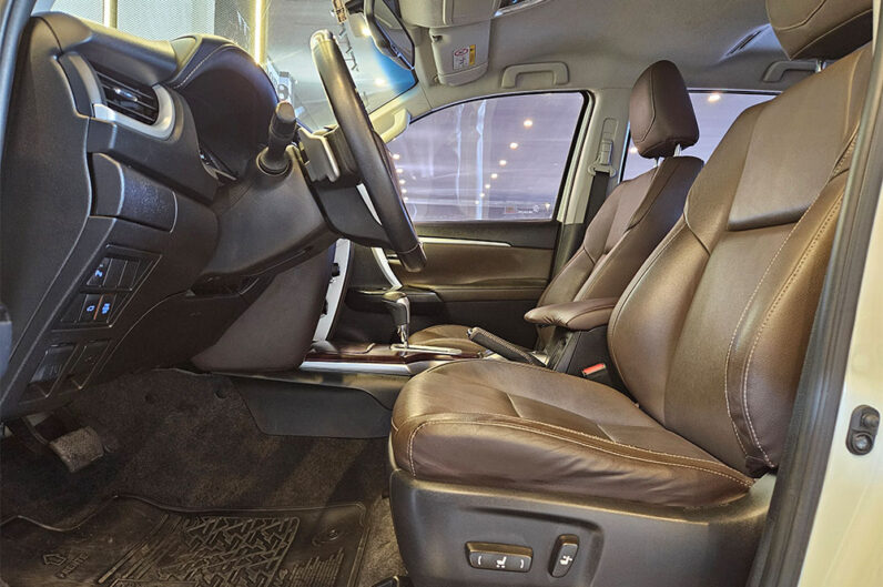 TOYOTA HILUX SW4 2.8 SRX 4X4 7 LUGARES 16V TURBO INTERCOOLER DIESEL 4P AUTOMÁTICO 2020