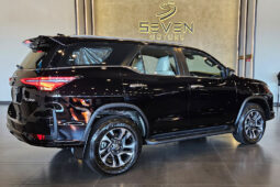 TOYOTA HILUX SW4 2.8 D-4D TURBO DIESEL DIAMOND 7L 4X4 AUTOMÁTICO 2026