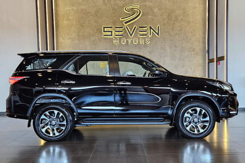 TOYOTA HILUX SW4 2.8 D-4D TURBO DIESEL DIAMOND 7L 4X4 AUTOMÁTICO 2026