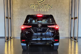 TOYOTA HILUX SW4 2.8 D-4D TURBO DIESEL DIAMOND 7L 4X4 AUTOMÁTICO 2026