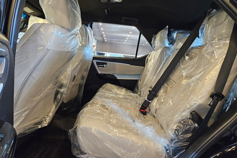 TOYOTA HILUX SW4 2.8 D-4D TURBO DIESEL DIAMOND 7L 4X4 AUTOMÁTICO 2026