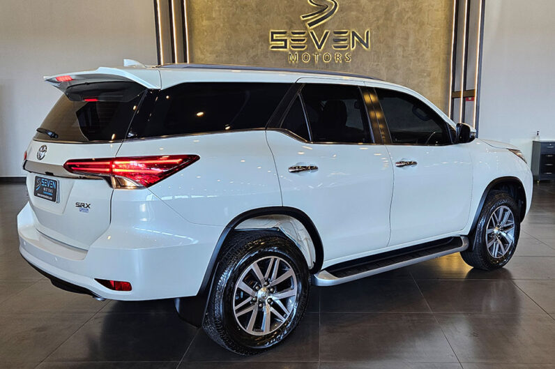 TOYOTA HILUX SW4 2.8 SRX DIAMOND 4X4 7 LUGARES 16V TURBO INTERCOOLER DIESEL 4P AUTOMÁTICO 2019