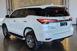 TOYOTA HILUX SW4 2.8 SRX DIAMOND 4X4 7 LUGARES 16V TURBO INTERCOOLER DIESEL 4P AUTOMÁTICO 2019
