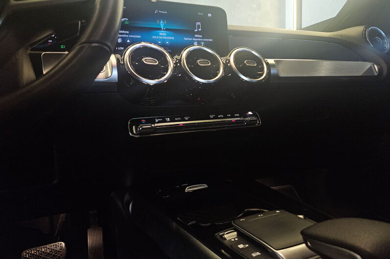 MERCEDES-BENZ GLB 200 1.3 CGI GASOLINA PROGRESSIVE 7G-DCT 2021