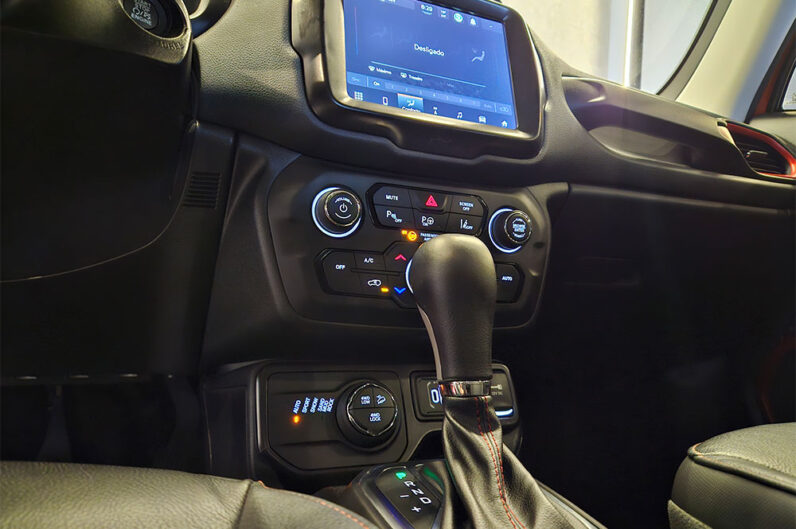 JEEP RENEGADE 1.3 T270 TURBO FLEX TRAILHAWK 4X4 AT9