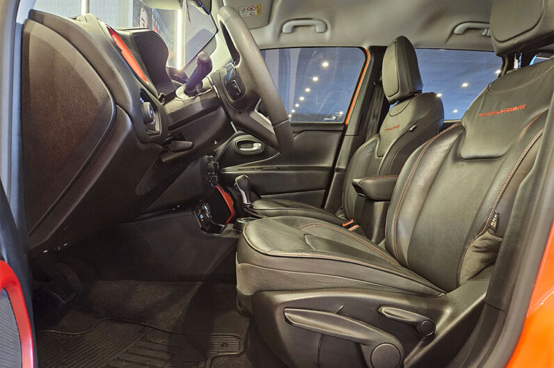 JEEP RENEGADE 1.3 T270 TURBO FLEX TRAILHAWK 4X4 AT9