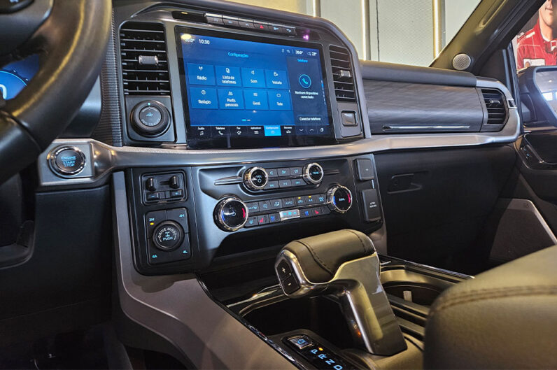 FORD F-150 5.0 V8 GASOLINA CD LARIAT FX4 AUTOMÁTICO 2024