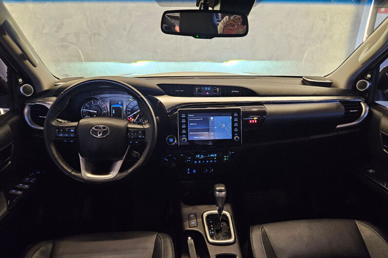 TOYOTA HILUX 2.8 D-4D TURBO DIESEL CD SRX 4X4 AUTOMÁTICO 2022
