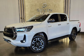 TOYOTA HILUX 2.8 D-4D TURBO DIESEL CD SRX 4X4 AUTOMÁTICO 2025
