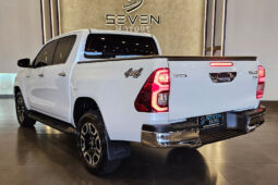 TOYOTA HILUX 2.8 D-4D TURBO DIESEL CD SRX 4X4 AUTOMÁTICO 2025