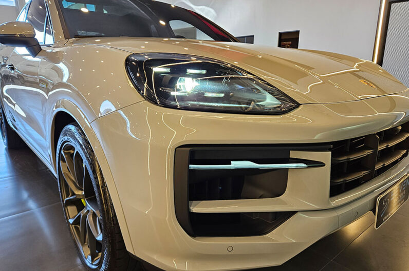 PORSCHE CAYENNE 3.0 V6 S E-HYBRID AWD TIPTRONIC S 2024