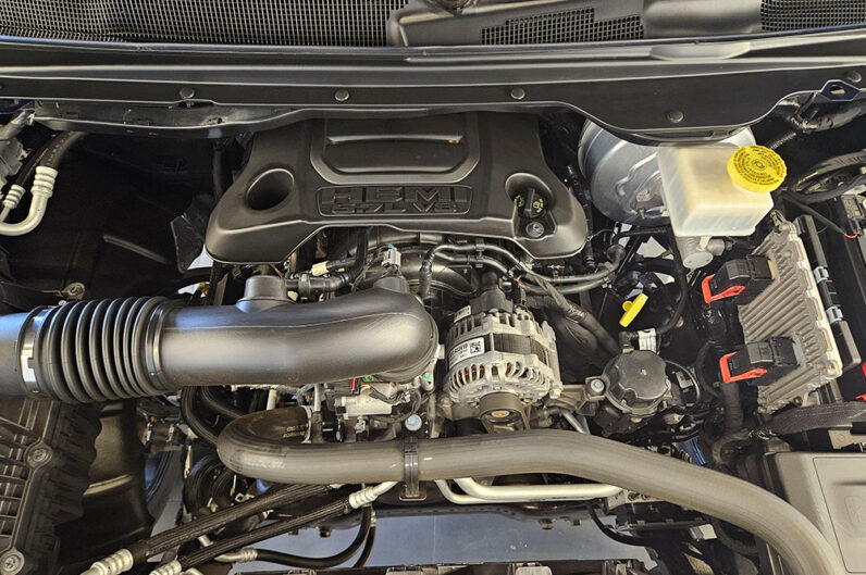 RAM 1500 5.7 V8 GASOLINA LIMITED CD 4X4 AUTOMÁTICO 2024