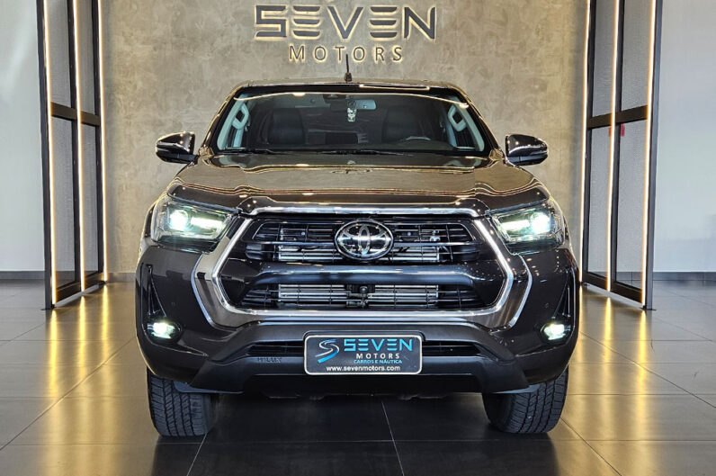 TOYOTA HILUX 2.8 D-4D TURBO DIESEL CD SRX 4X4 AUTOMÁTICO 2023