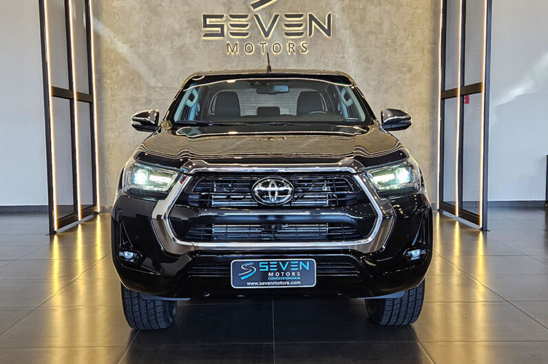 TOYOTA HILUX 2.8 D-4D TURBO DIESEL CD SRX 4X4 AUTOMÁTICO 2023