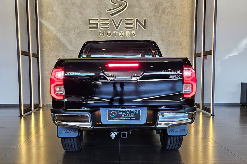 TOYOTA HILUX 2.8 D-4D TURBO DIESEL CD SRX 4X4 AUTOMÁTICO 2023