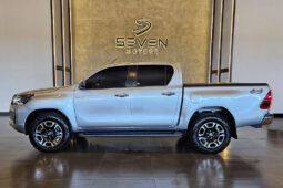 TOYOTA HILUX 2.8 D-4D TURBO DIESEL CD SRV 4X4 AUTOMÁTICO 2024