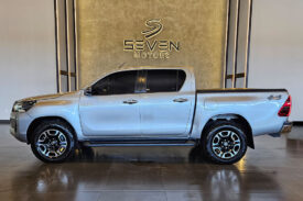 TOYOTA HILUX 2.8 D-4D TURBO DIESEL CD SRV 4X4 AUTOMÁTICO 2024