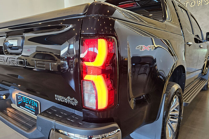 CHEVROLET S10 2.8 16V TURBO DIESEL HIGH COUNTRY CD 4X4 AUTOMÁTICO 2025