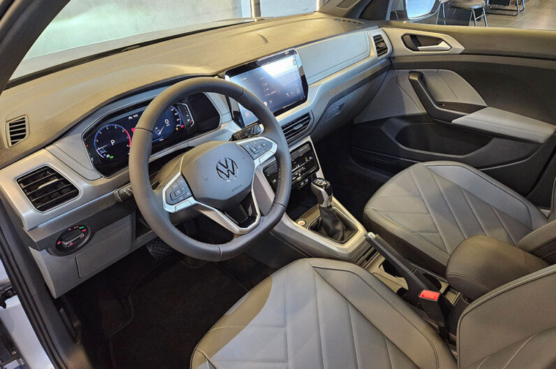 VOLKSWAGEN T-CROSS 1.0 200 TSI TOTAL FLEX COMFORTLINE AUTOMÁTICO 2026