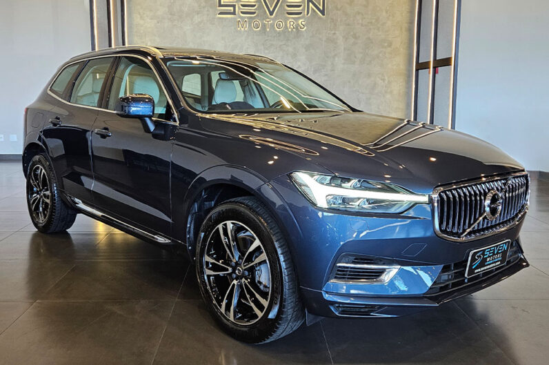 VOLVO XC60 2.0 T8 HYBRID MOMENTUM AWD GEARTRONIC 2021