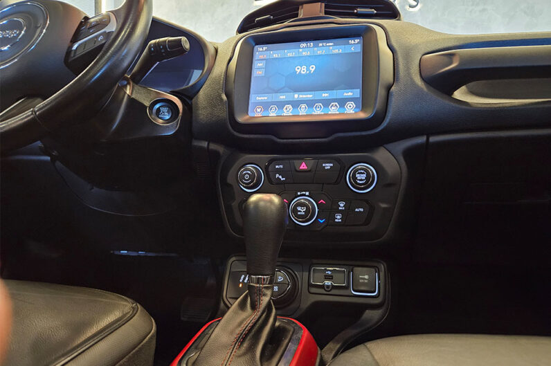 JEEP RENEGADE 2.0 16V TURBO DIESEL TRAILHAWK 4P 4X4 AUTOMÁTICO 2019