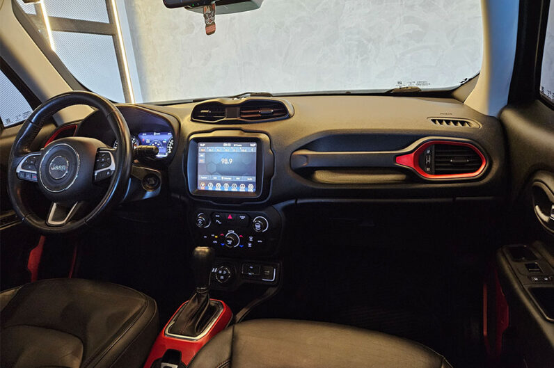 JEEP RENEGADE 2.0 16V TURBO DIESEL TRAILHAWK 4P 4X4 AUTOMÁTICO 2019