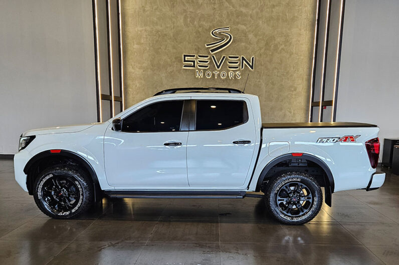 NISSAN FRONTIER 2.3 16V TURBO DIESEL PRO4X CD 4X4 AUTOMÁTICO 2023