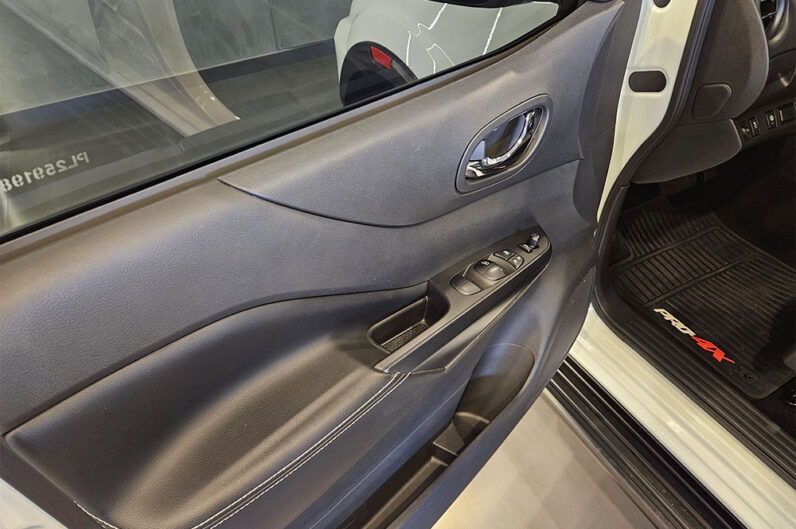 NISSAN FRONTIER 2.3 16V TURBO DIESEL PRO4X CD 4X4 AUTOMÁTICO 2023