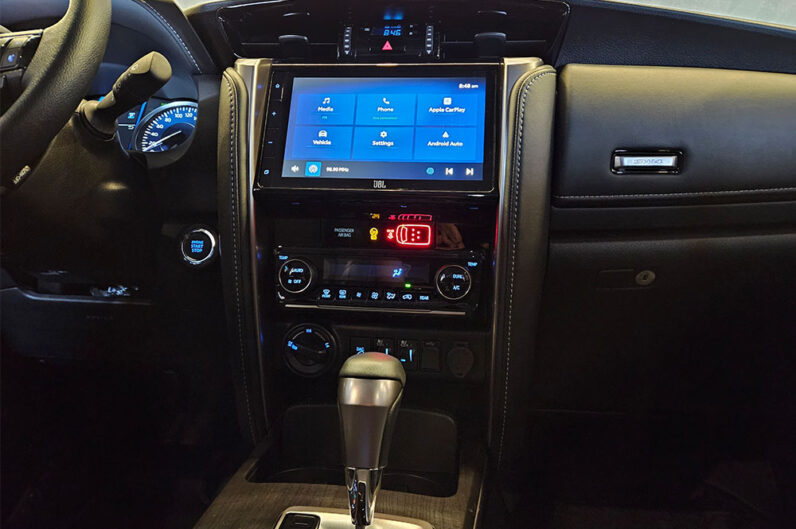 TOYOTA HILUX SW4 2.8 D-4D TURBO DIESEL SRX 7L 4X4 AUTOMÁTICO