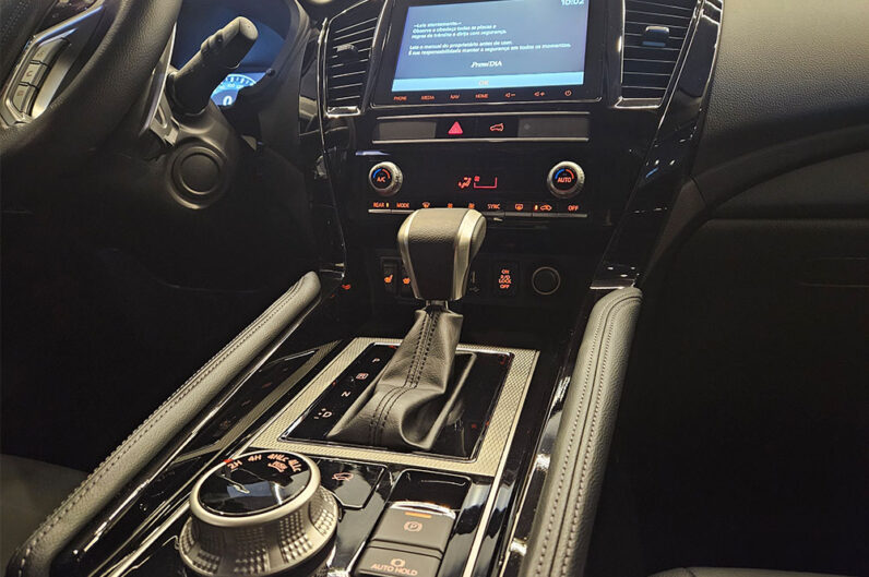 MITSUBISHI PAJERO SPORT 2.4 16V MIVEC TURBO DIESEL LEGEND AWD AUTOMÁTICO 2024