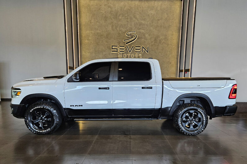 RAM 1500 5.7 V8 GASOLINA REBEL CD 4X4 AUTOMÁTICO 2023