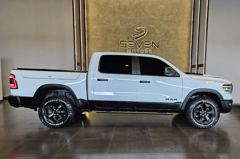 RAM 1500 5.7 V8 GASOLINA REBEL CD 4X4 AUTOMÁTICO 2023