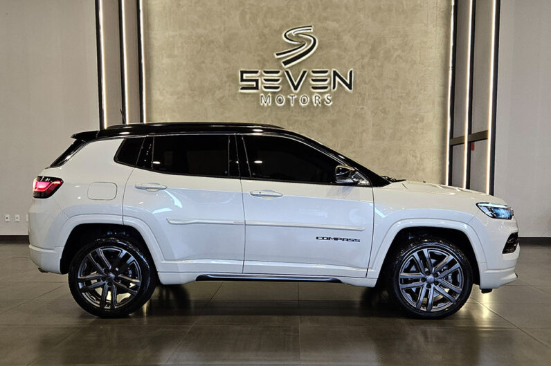 JEEP COMPASS 2.0 HURACAN 4 TURBO GASOLINA OVERLAND AT9 2025