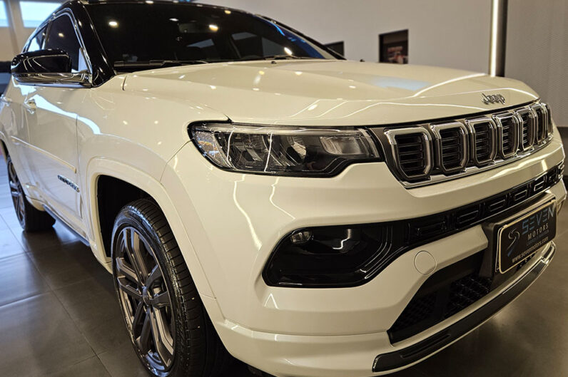 JEEP COMPASS 2.0 HURACAN 4 TURBO GASOLINA OVERLAND AT9 2025